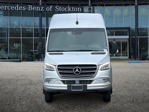 New 2024 Mercedes-Benz Sprinter 3500 image 9
