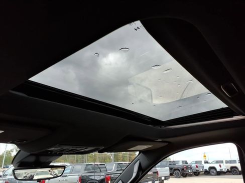 New 2026 GMC Sierra 1500 AT4 w/ AT4 Premium Package image 17