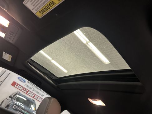 Used 2017 Honda Civic EX-L image 4