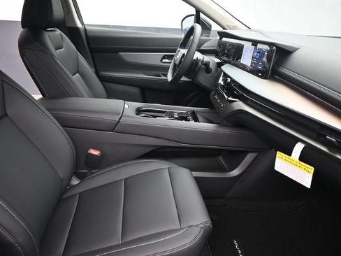 Used 2025 Nissan Murano SL AWD/4WD image 9