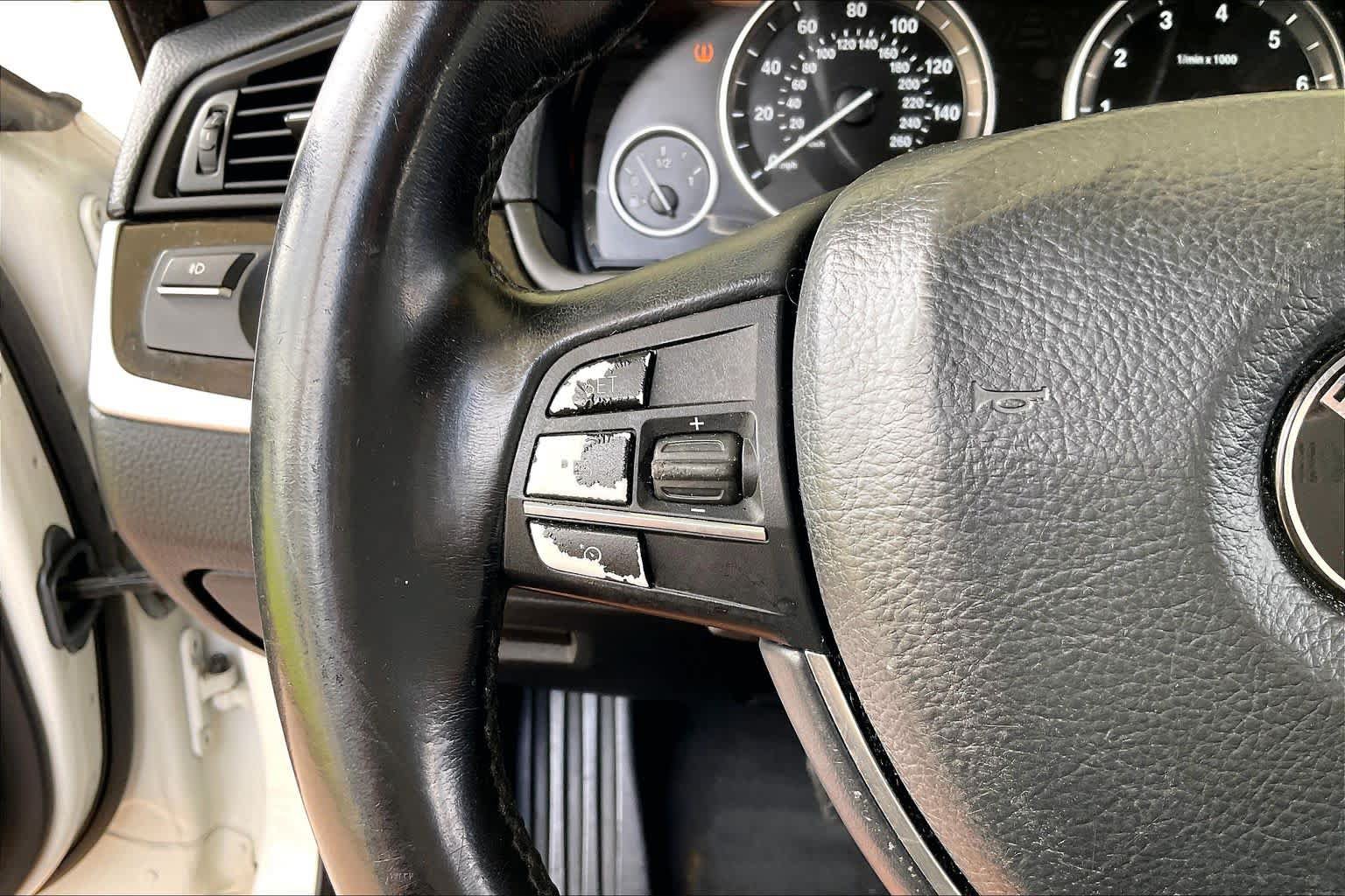 Used 2015 BMW 528i Sedan RWD image 21
