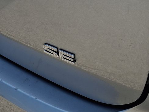 Used 2024 Mitsubishi Outlander SE AWD/4WD image 16