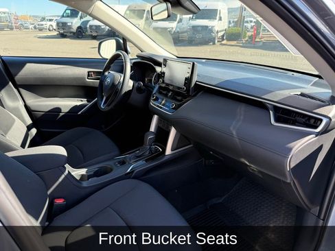 Used 2022 Toyota Corolla Cross LE image 15
