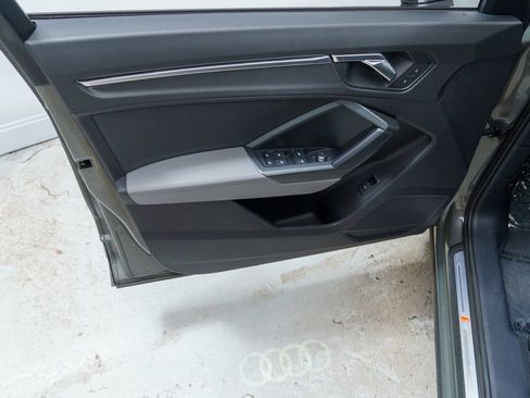Used 2021 Audi Q3 2.0T Premium w/ Convenience Package AWD/4WD image 22
