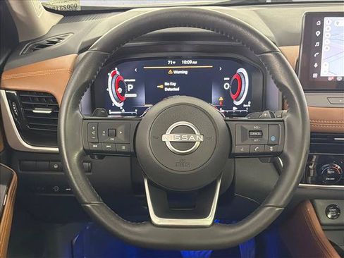 Used 2024 Nissan Rogue Platinum FWD image 26