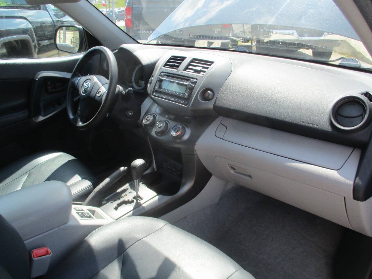 Used 2012 Toyota RAV4 4WD w/ Value Pkg image 40