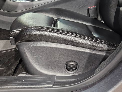 Used 2018 Mercedes-Benz GLA 250 image 23