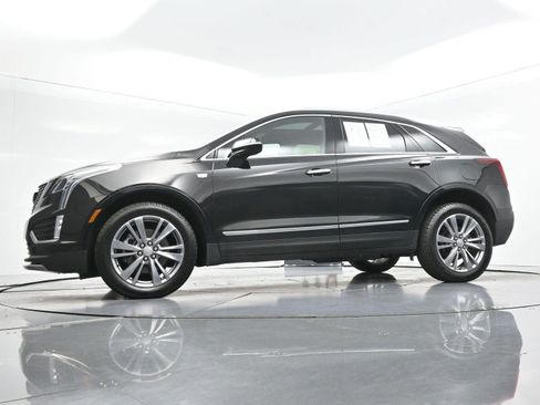 Certified 2025 Cadillac XT5 Premium Luxury AWD/4WD image 47