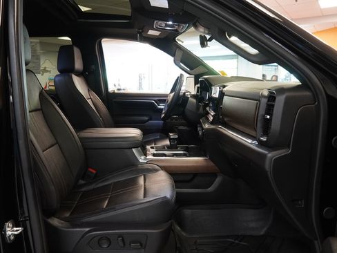 Certified 2024 Chevrolet Silverado 1500 High Country w/ High Country Premium Package AWD/4WD image 38