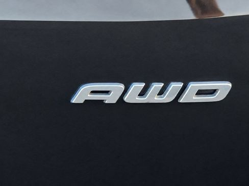 Used 2024 Ford Edge Titanium AWD/4WD image 7