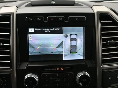 Used 2018 Ford F150 Platinum w/ Equipment Group 701A Luxury AWD/4WD image 19