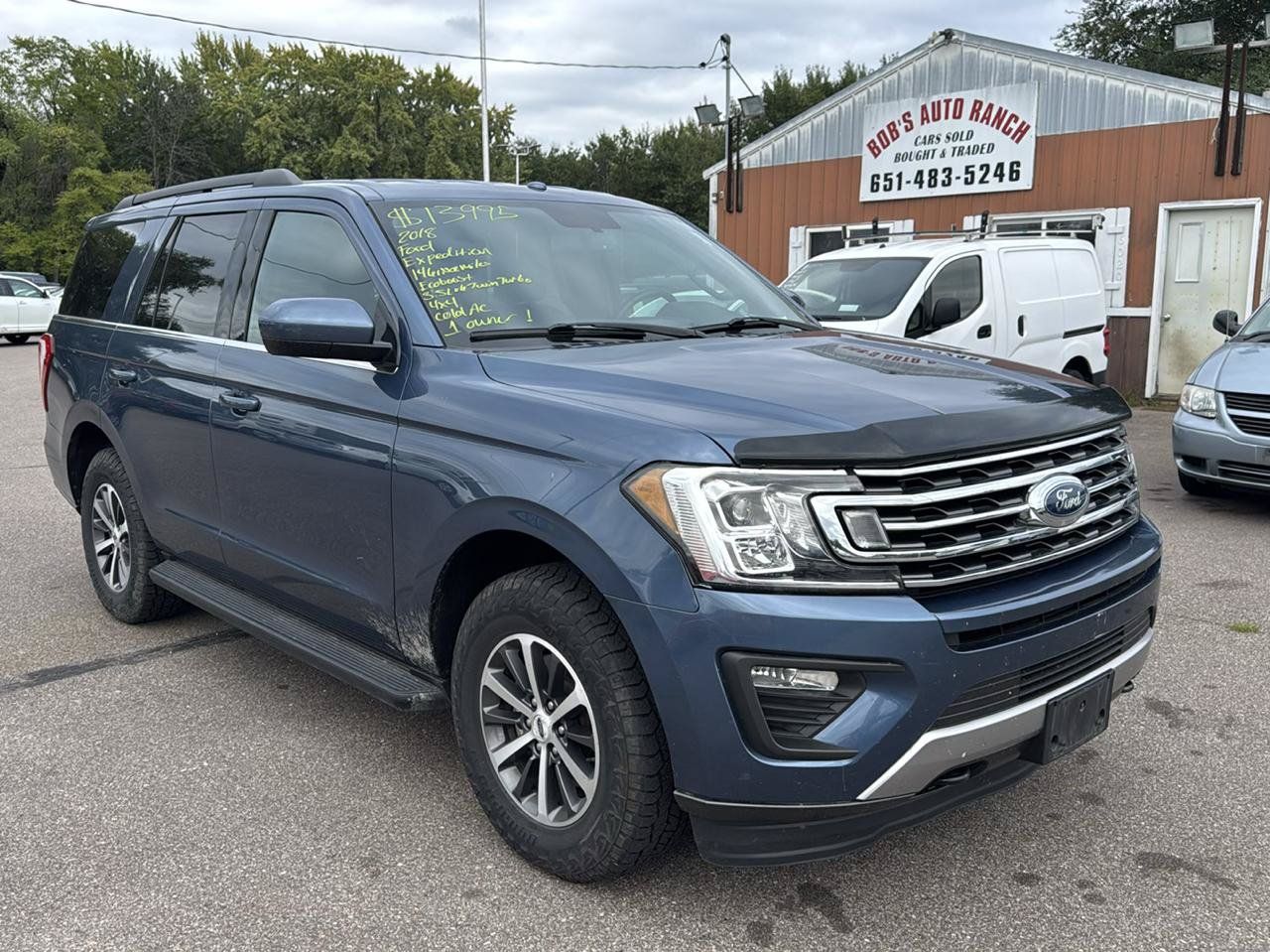 Used 2018 Ford Expedition XLT AWD/4WD image 3