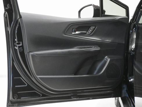 Used 2023 Toyota Prius Prime Premium image 13