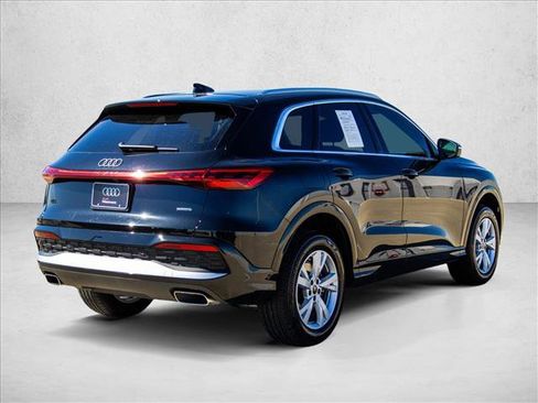 Certified 2025 Audi Q5 Premium w/ Convenience Package AWD/4WD image 5