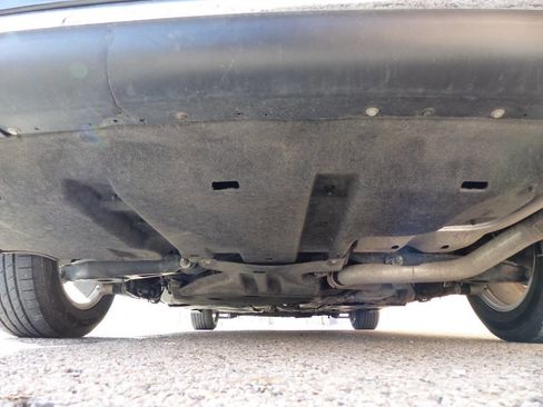 Used 2020 Chrysler Pacifica Touring w/ Tire & Wheel Group image 8