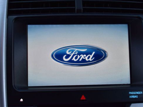 Used 2011 Ford Edge Limited image 27