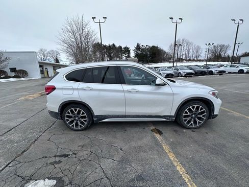 Used 2022 BMW X1 xDrive28i w/ Convenience Package image 2