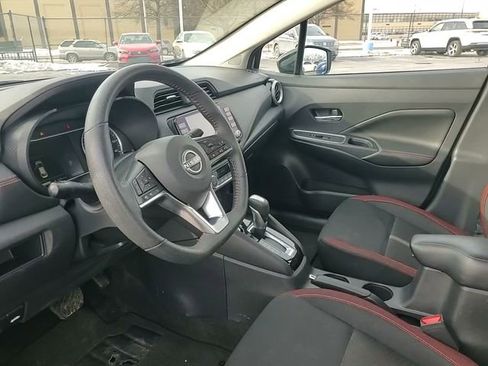 Used 2024 Nissan Versa SR image 9
