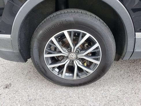 Used 2020 Volkswagen Tiguan SE FWD image 5