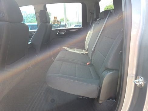 Used 2025 Chevrolet Silverado 2500 LT w/ Convenience Package AWD/4WD image 13