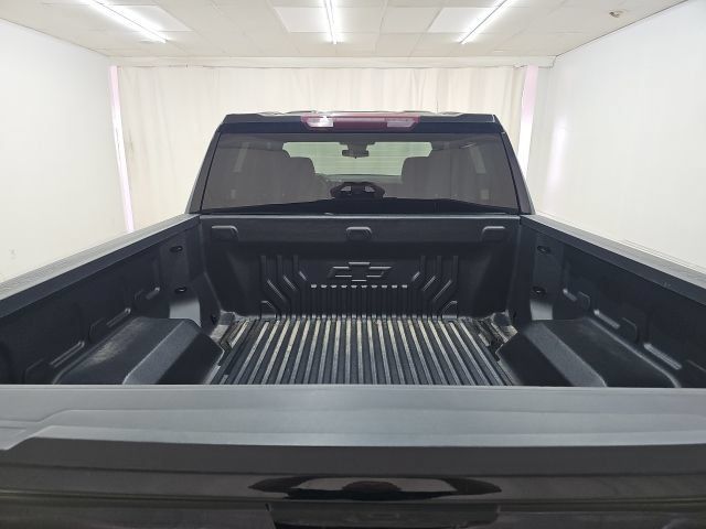 Used 2023 Chevrolet Silverado 1500 LT AWD/4WD image 17