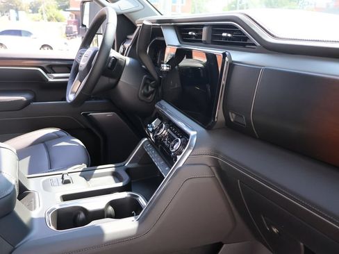 New 2026 GMC Sierra 3500 Denali w/ Denali Reserve Package AWD/4WD image 9