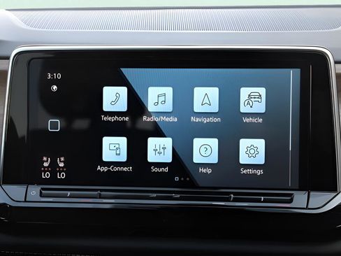 Used 2025 Volkswagen Atlas SE FWD image 22