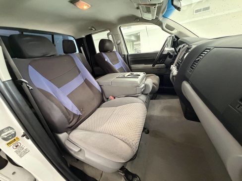 Used 2011 Toyota Tundra 4x4 Double Cab w/ Tow Pkg image 15