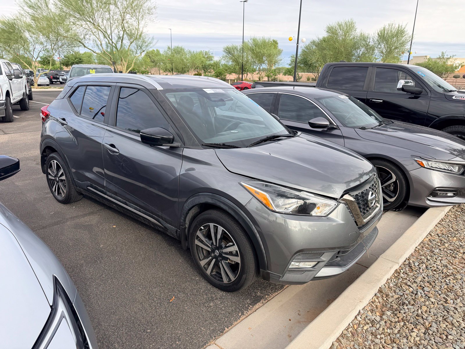 Used 2019 Nissan Kicks SR FWD image 4
