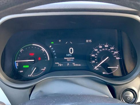 Used 2025 Toyota Sienna LE FWD image 23