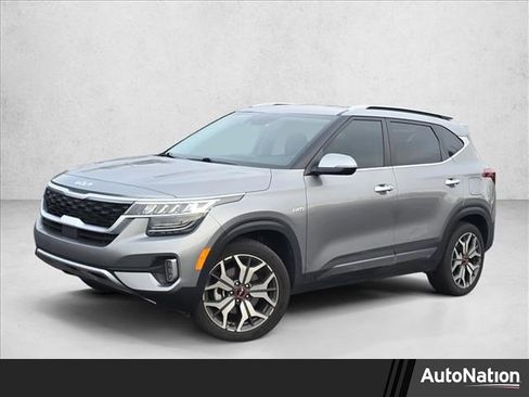 Used 2023 Kia Seltos SX image 1