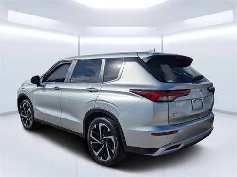 Used 2024 Mitsubishi Outlander FWD image 5