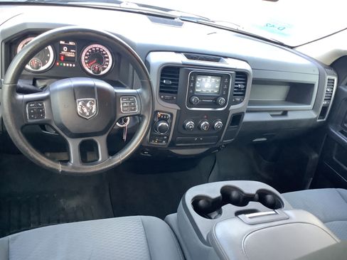 Used 2014 RAM 1500 Express w/ Black Ram 1500 Express Group AWD/4WD image 9