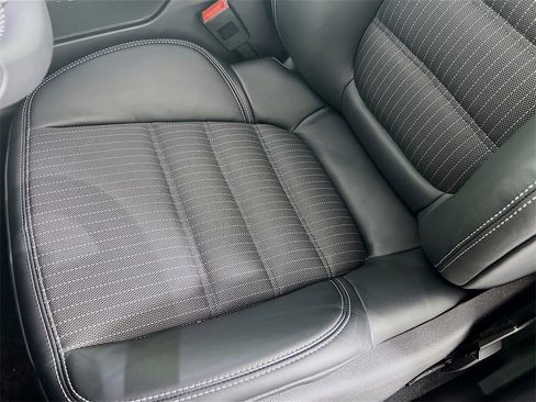 New 2026 Porsche Macan Turbo image 22