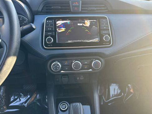 Used 2025 Nissan Versa SV image 17