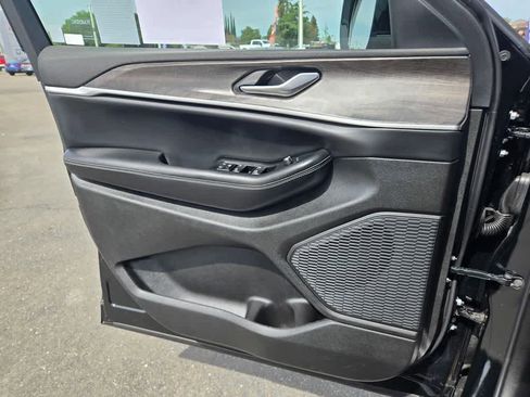 New 2026 Jeep Grand Cherokee Altitude image 21