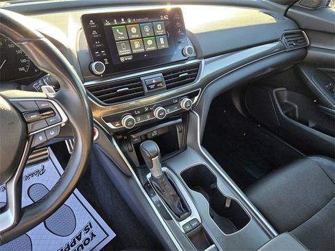 Used 2018 Honda Accord Sport image 24