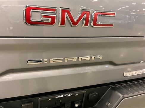 Used 2025 GMC Sierra 1500 Elevation w/ Elevation Premium Package AWD/4WD image 31