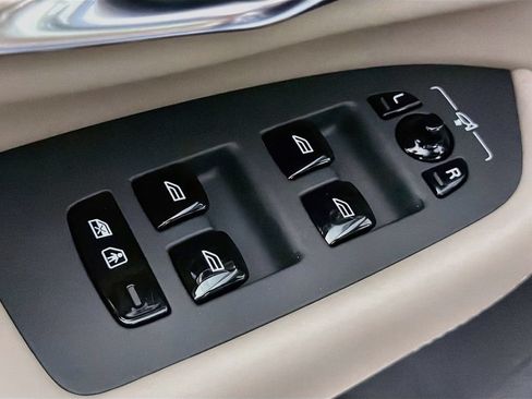 New 2026 Volvo XC90 T8 Ultra w/ Protection Package AWD/4WD image 18