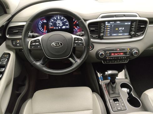 Used 2019 Kia Sorento SX w/ SX Touring Package FWD image 22
