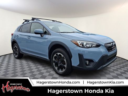 Used 2021 Subaru Crosstrek 2.0i Premium w/ Moonroof Package AWD/4WD image 1