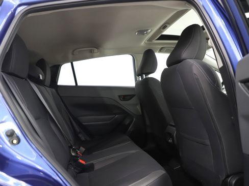 Used 2025 Subaru Crosstrek 2.0i Premium image 12