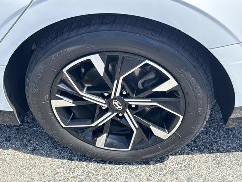 Used 2025 Hyundai Sonata SEL FWD image 38