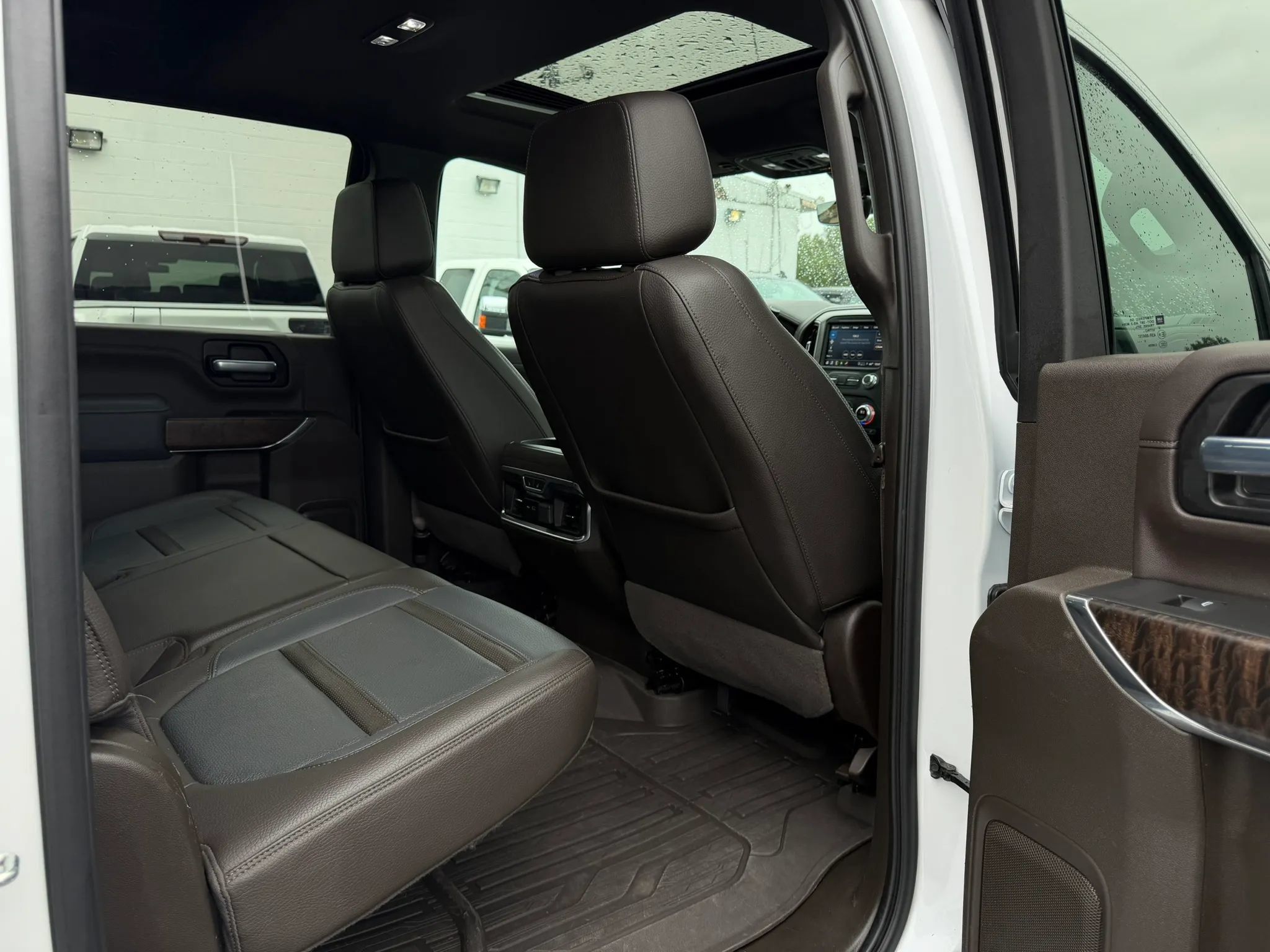 Used 2021 GMC Sierra 3500 Denali w/ Denali Ultimate Package AWD/4WD image 34