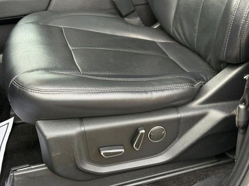 Used 2019 Ford Expedition XLT w/ Equipment Group 202A image 27