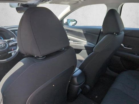 New 2026 Hyundai Elantra SE FWD image 16