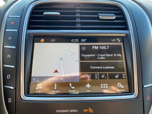 Used 2017 Lincoln MKX Select w/ Select Plus Package AWD/4WD image 25
