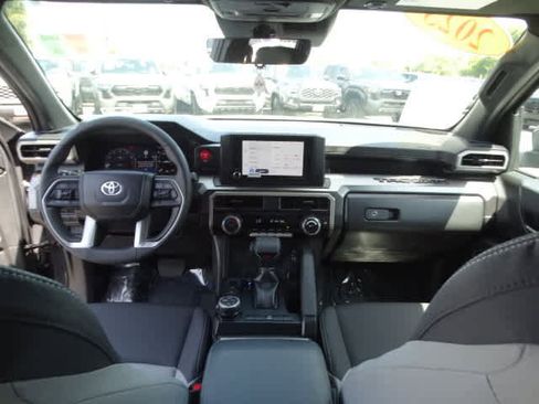 Used 2025 Toyota Tacoma TRD Off-Road AWD/4WD image 24