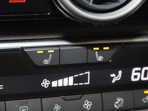 Used 2025 Nissan Sentra SR FWD image 10
