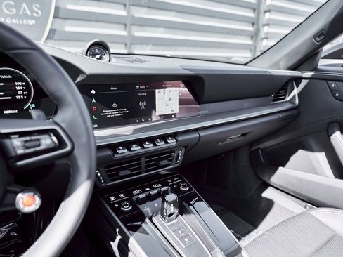 Used 2026 Porsche 911 Targa 4S image 58